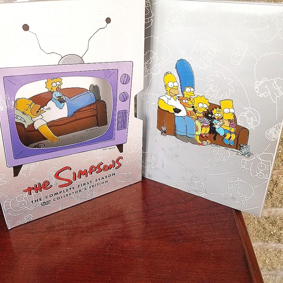 The Simpsons, The Complete First season DVD - Picture 2 of 3